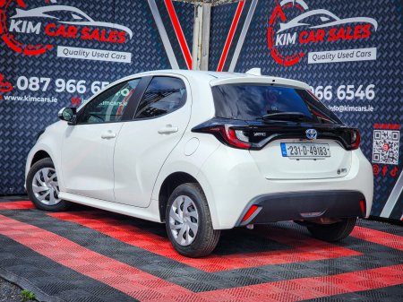 2023 Toyota Yaris - photo 11