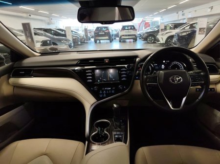 2021 Toyota Camry - photo 8