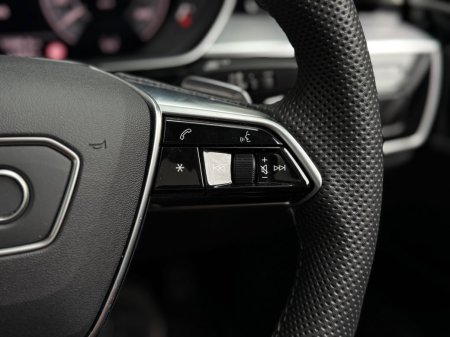 2023 Audi A8 - photo 23