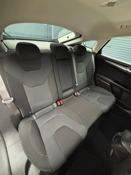 2017 Ford Mondeo - photo 25