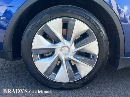 2023 Tesla Model Y - photo 5