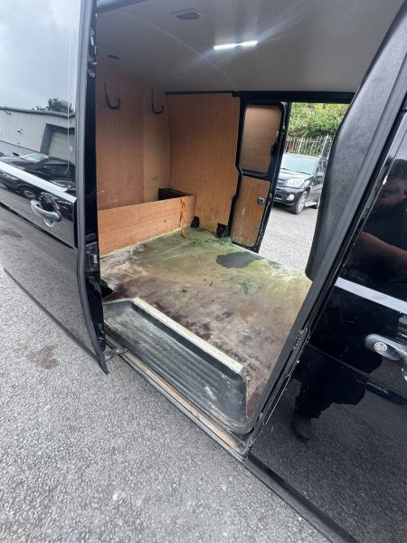 2020 Volkswagen Transporter - photo 9