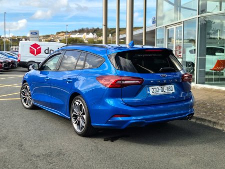 2023 Ford Focus - photo 2