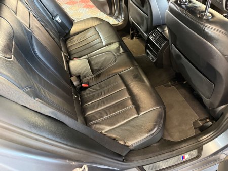 2018 BMW 5-Series - photo 12