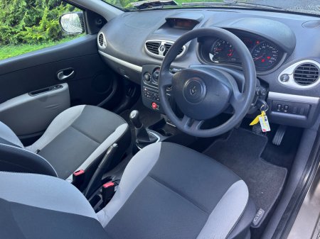 2012 Renault Clio - photo 6