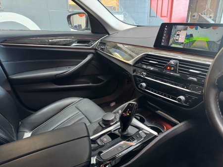 2018 BMW 5-Series - photo 12