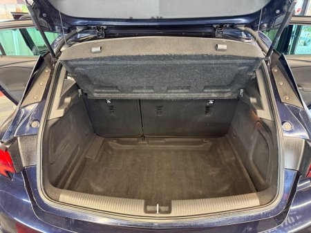 2019 Vauxhall Astra - photo 16
