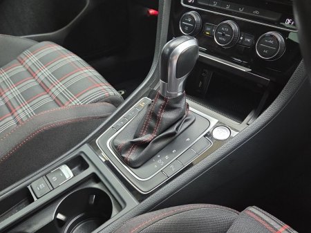 2018 Volkswagen Golf - photo 12
