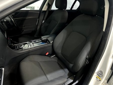 2018 Jaguar XE - photo 8
