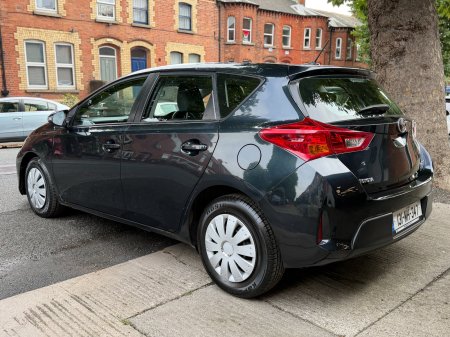2013 Toyota Auris - photo 4