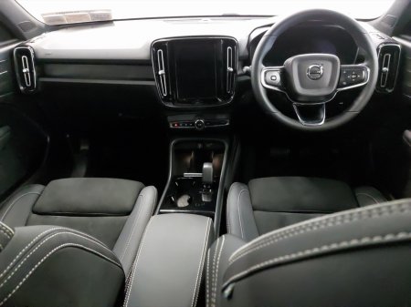 2022 Volvo XC40 - photo 12