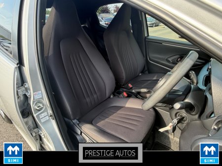 2022 Toyota Yaris - photo 16