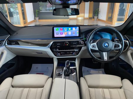 2023 BMW 5-Series - photo 13