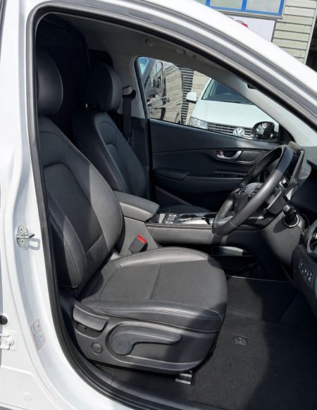 2023 Hyundai KONA - photo 4