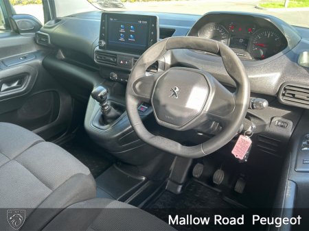2024 Peugeot Partner - photo 2