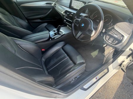 2018 BMW 5-Series - photo 11