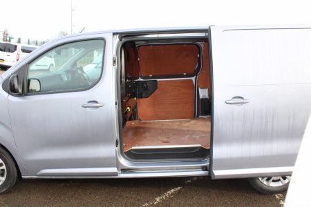 2022 Vauxhall Vivaro - photo 12