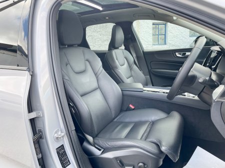 2023 Volvo XC60 - photo 10