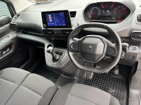 2023 Peugeot Partner - photo 13