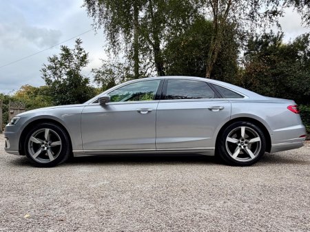 2019 Audi A8 - photo 8