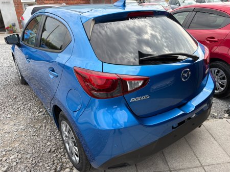 2017 Mazda Demio - photo 12