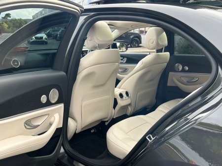 2022 Mercedes-Benz E-Class - photo 30