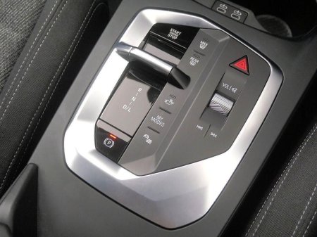 2026 BMW 1-Series - photo 9