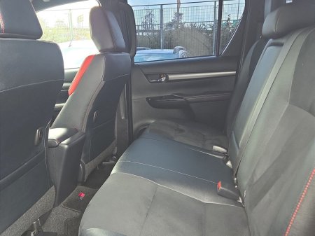 2023 Toyota Hilux - photo 7