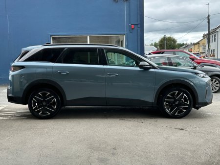 2026 Peugeot 5008 - photo 2