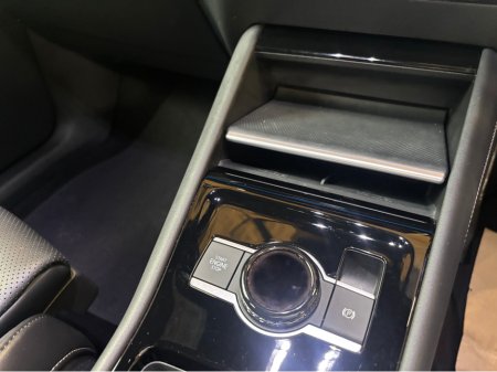 2025 Volkswagen Tiguan - photo 13