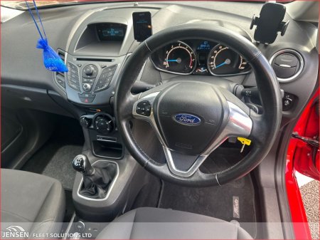 2014 Ford Fiesta - photo 11