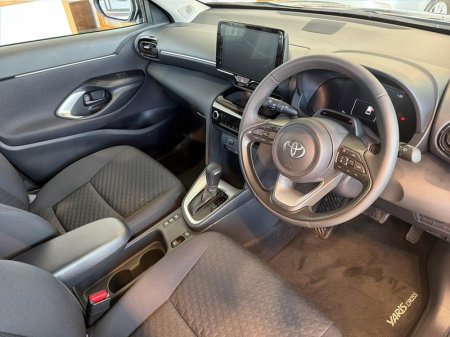 2026 Toyota Yaris Cross - photo 9