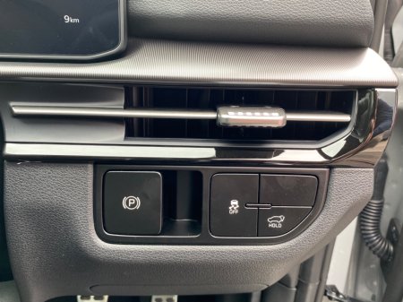 2025 Kia Sportage - photo 16