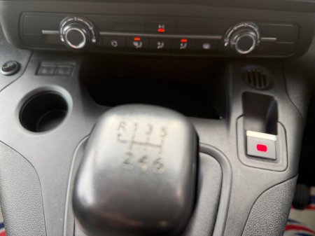 2021 Peugeot Partner - photo 16