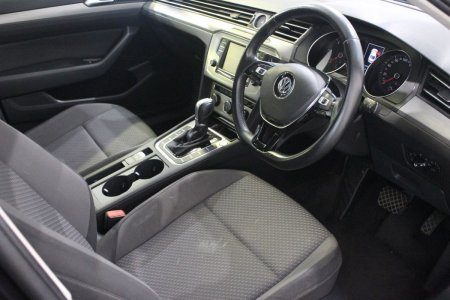 2017 Volkswagen Passat - photo 27