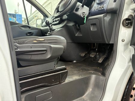 2015 Opel Vivaro - photo 11