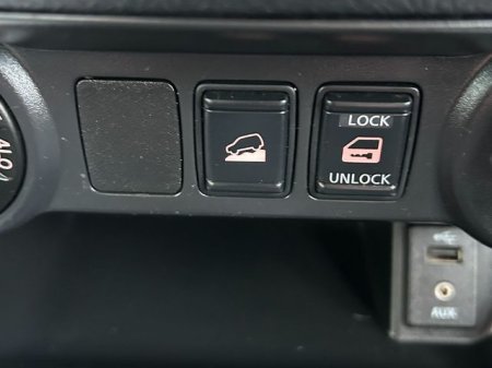 2017 Nissan Navara - photo 24