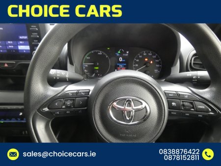 2022 Toyota Yaris - photo 9