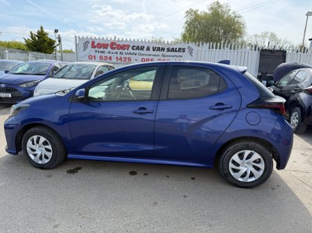 2020 Toyota Yaris - photo 2