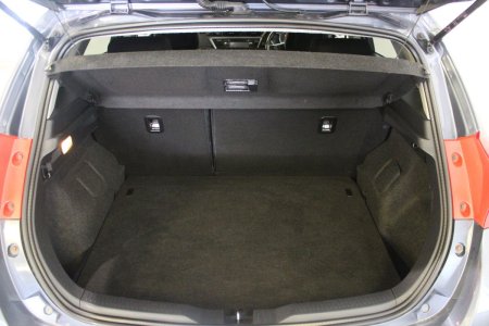 2015 Toyota Auris - photo 15