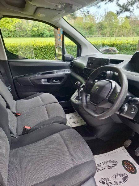 2019 Peugeot Partner - photo 8