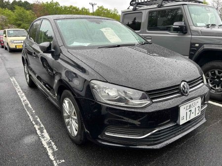 2016 Volkswagen Polo Premium Edition