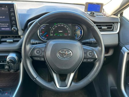 2021 Toyota RAV4 - photo 17