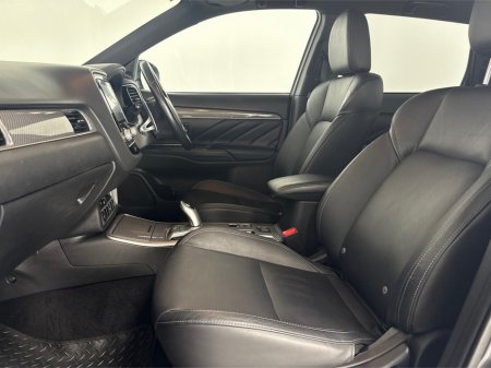 2020 Mitsubishi Outlander - photo 29