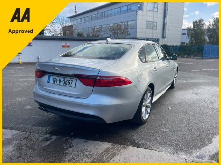 2016 Jaguar XF - photo 14