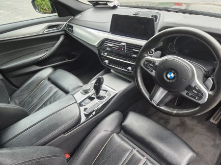 2018 BMW 5-Series - photo 12
