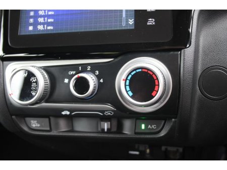 2016 Honda Jazz - photo 22