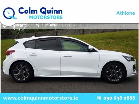 2025 Ford Focus - photo 2