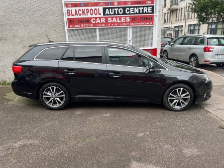 2013 Toyota Avensis 2.0 D-4D 125 BHP Aura Tourer