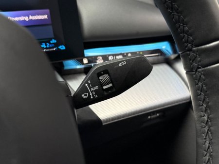 2024 BMW 5-Series - photo 25